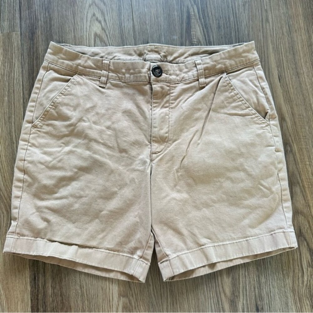 Chubbies Mens Chino Shorts 7” Size 32 Tan Khaki Flat Front Preppy Classic